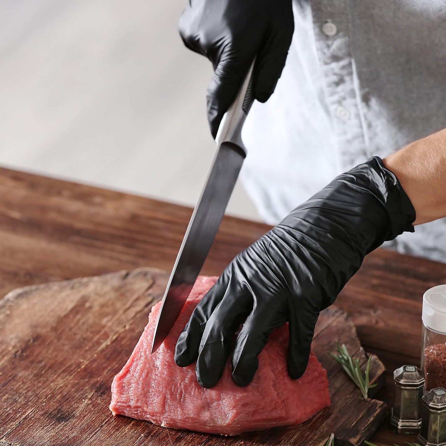 Schneider Black Disposable Vinyl Gloves β Perfect for Meal Prep & Pet Care