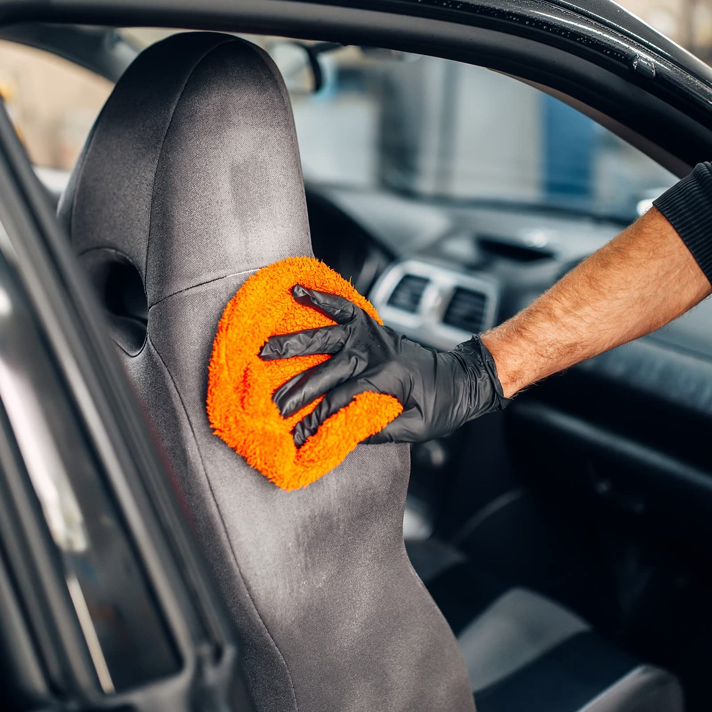 Schneider Black Disposable Vinyl Gloves β Perfect for Meal Prep & Pet Care